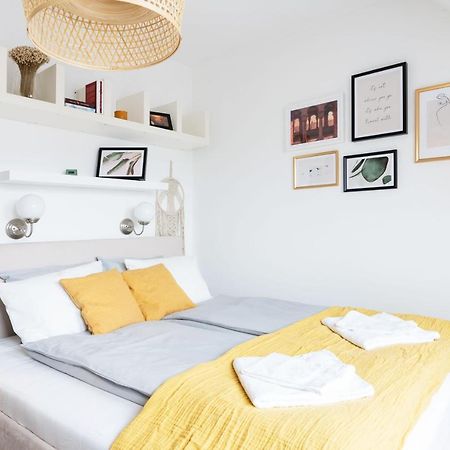 Floral Apartment - New In Town Budapest Eksteriør billede