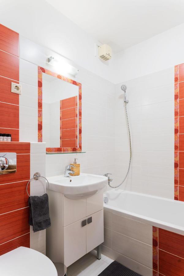 Floral Apartment - New In Town Budapest Eksteriør billede