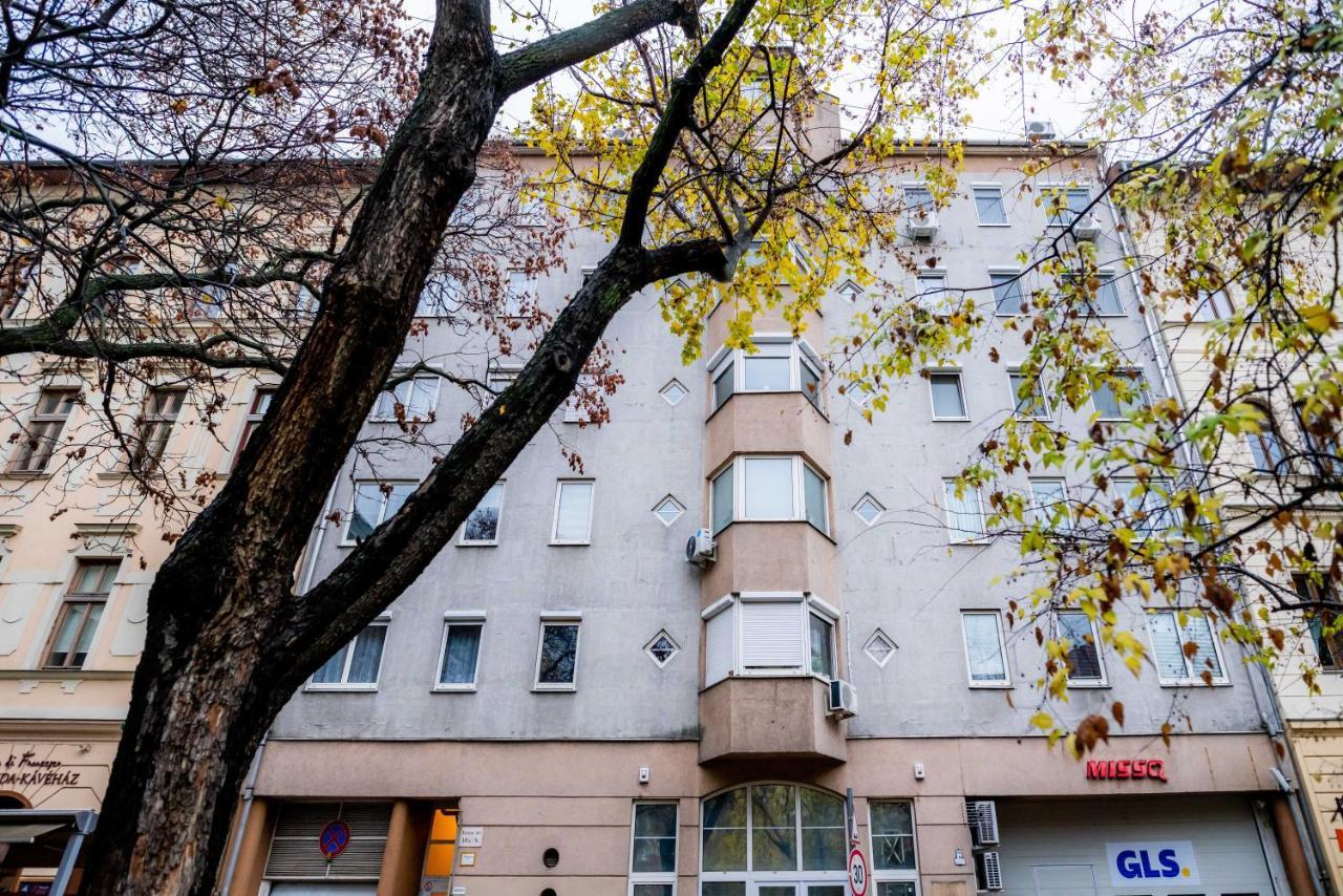 Floral Apartment - New In Town Budapest Eksteriør billede