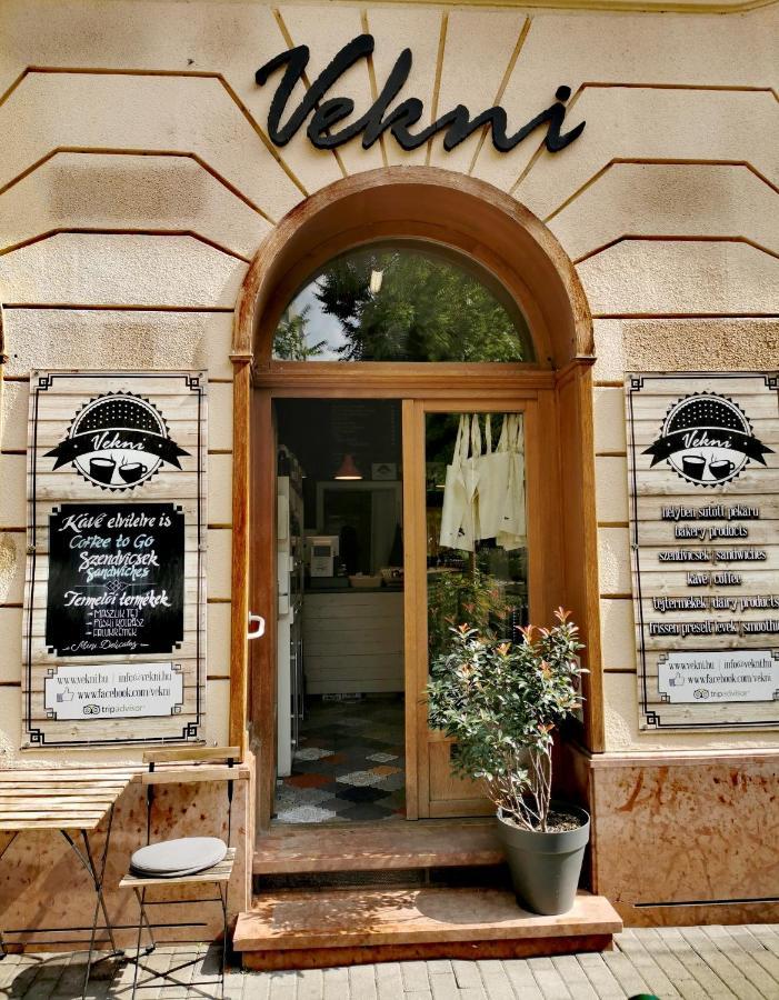 Floral Apartment - New In Town Budapest Eksteriør billede